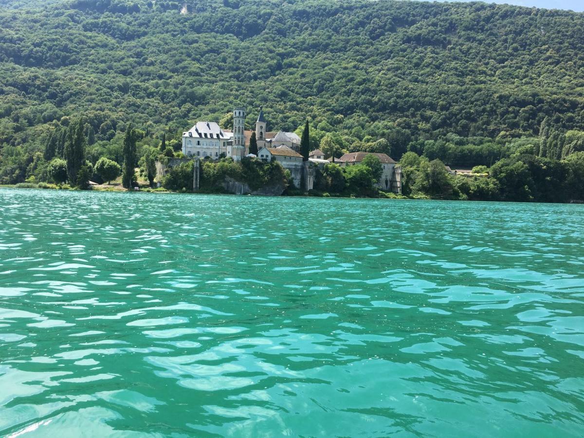 Chambres D'Hotes Des Lodges De La Cascade Yenne エクステリア 写真