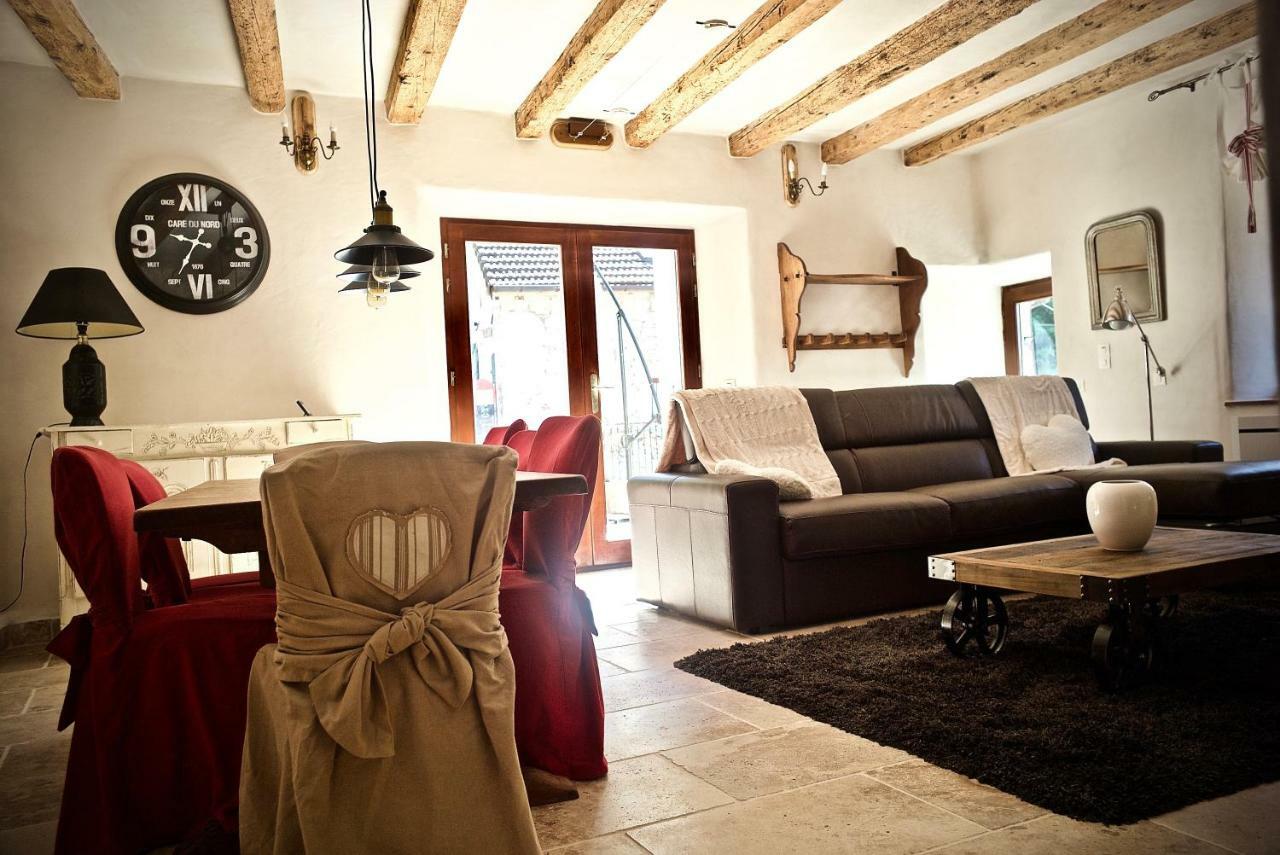 Chambres D'Hotes Des Lodges De La Cascade Yenne エクステリア 写真